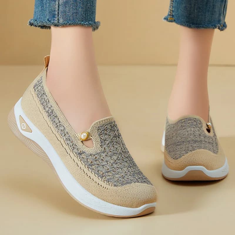Scarpe da donna 2026 Primavera Autunno scarpe casual calde con suola morbida scarpa singola leggera da donna scarpe da madre traspiranti