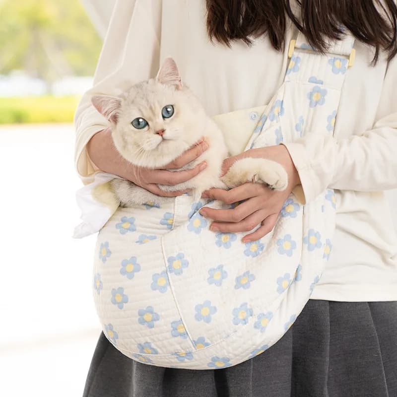 Korean-style Cat Bag Pet Crossbody Bag for Travel Single Shoulder Portable Small Cat and Dog Backpack Pet Supplies