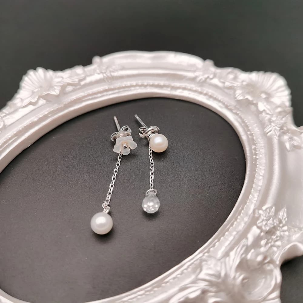 925 genuine sterling silver earrings with fresh water pearls, ready for shipping
