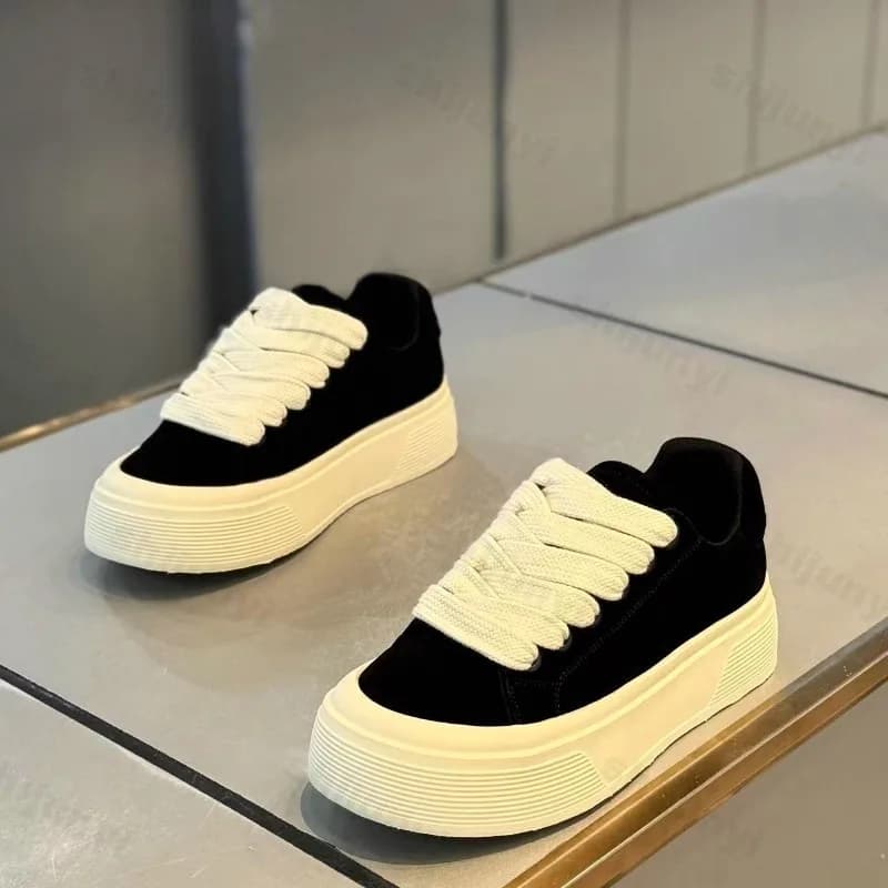 Men's casual sports shoes Spring Autumn Comfortable non-slip racing shoes for outdoors Retro Vulcanized shoes with fashionable plateaus