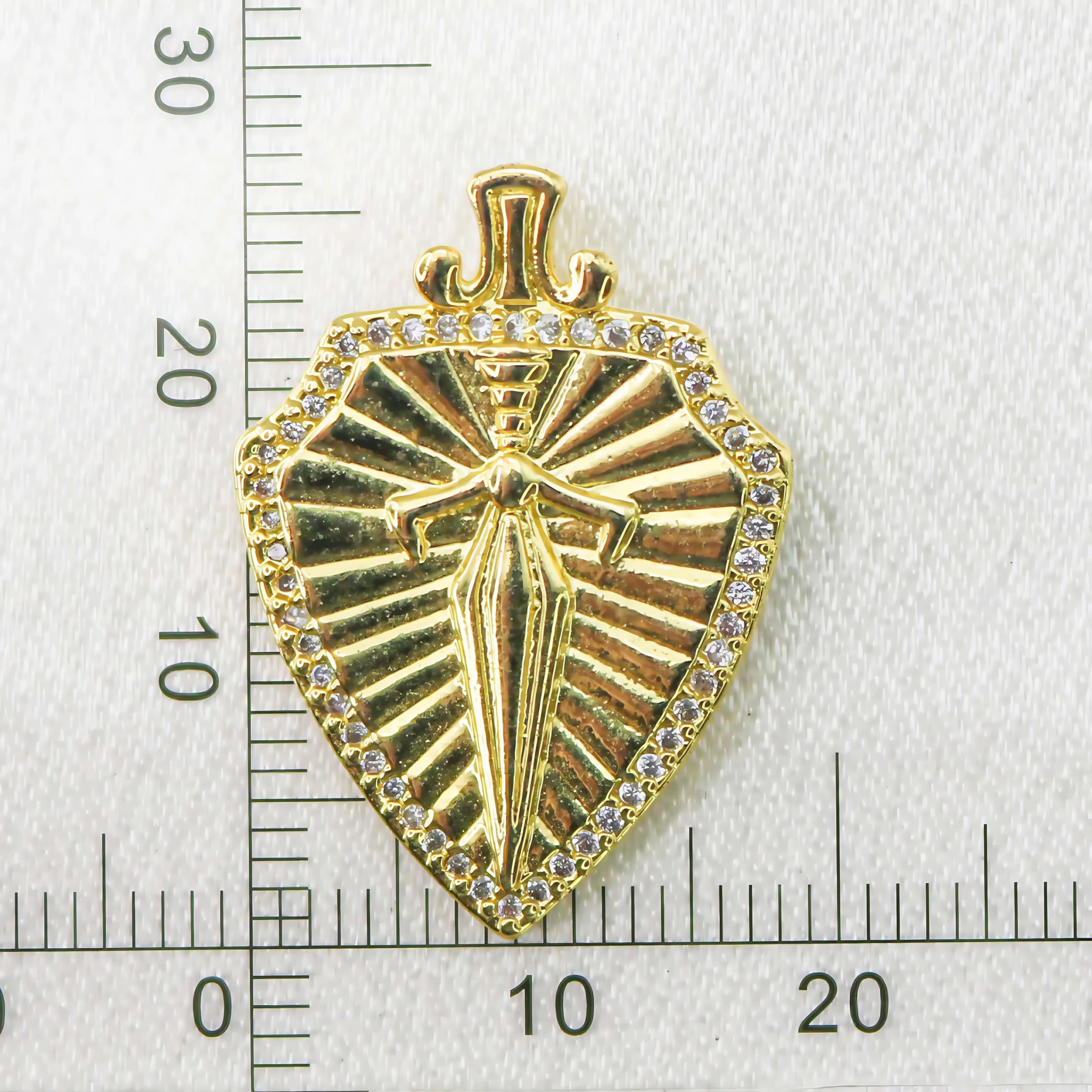 Ciondoli con spada in bronzo placcato oro 18 carati per collane, bracciali, orecchini, ciondolo a coltello lungo per accessori per la creazione di gioielli fai da te