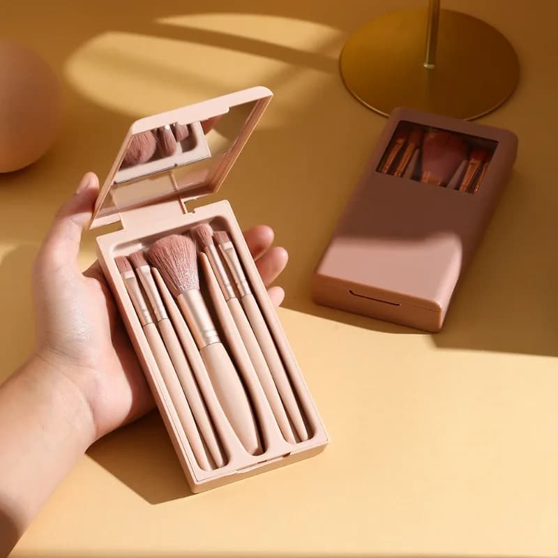 Set di 5 Pennelli Cosmetici Portatili con Specchio, Multifunzione per Fondotinta, Blush e Ombretto, Strumenti per Trucco per Principianti