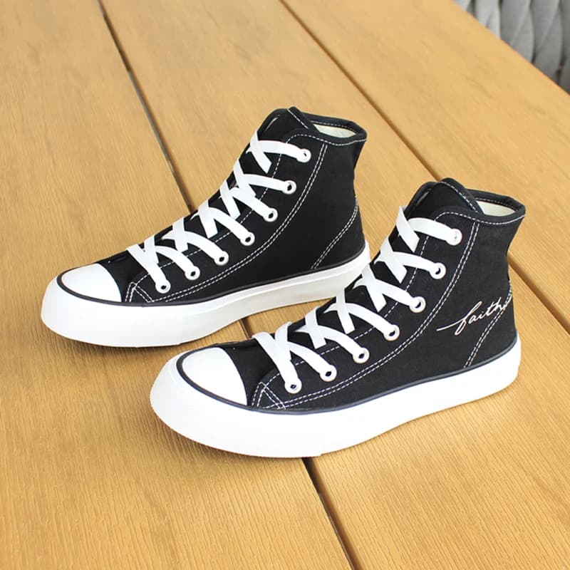 Opoee New Spring and Autumn Canvas Shoes with Smile Face, Breathable, Versatile for Kids and Girls