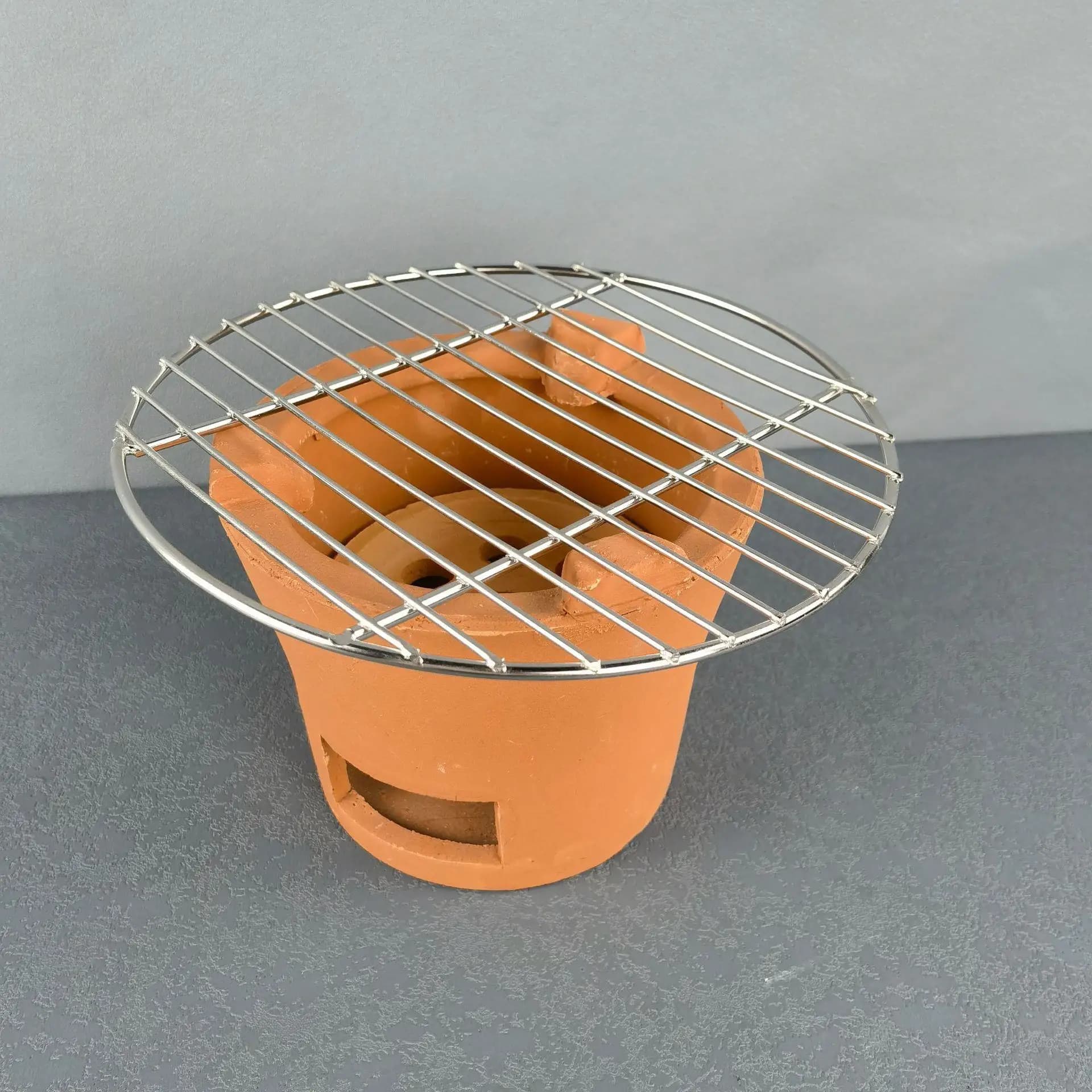 Stainless Steel Woven BBQ Grill Camping Outdoor Cooking Utensils Charcoal Stove Tea Pot Holder Integrated Network Design