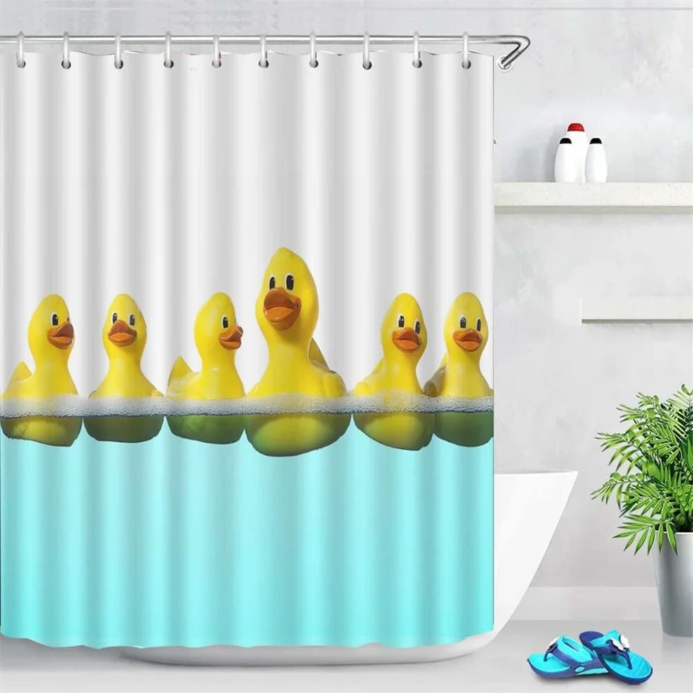 Anime Cute Duck stampato tenda da doccia cartone animato per bagno tenda da bagno impermeabile durevole schermo da bagno ganci per la decorazione del bagno