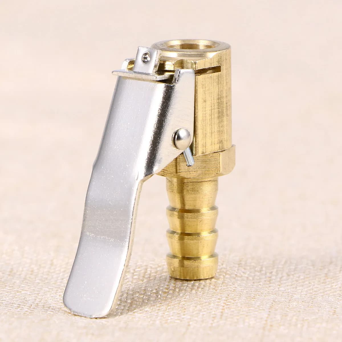 Connettore per Gonfiaggio Pneumatici Auto in Rame Puro da 6mm, Raccordo per Pompa Pneumatica per Tubo con Foro da 6mm, Durevole e Leggero per Garage