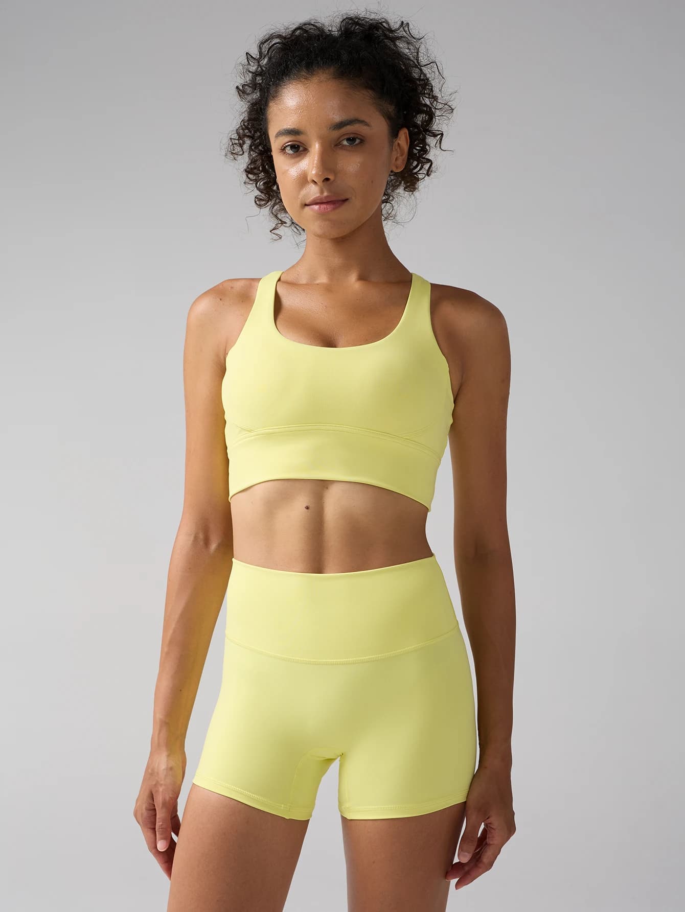 Women's yoga suit 2 pieces: sporty top with cross back and high waist elasticized shorts for cycling, fitness and leisure