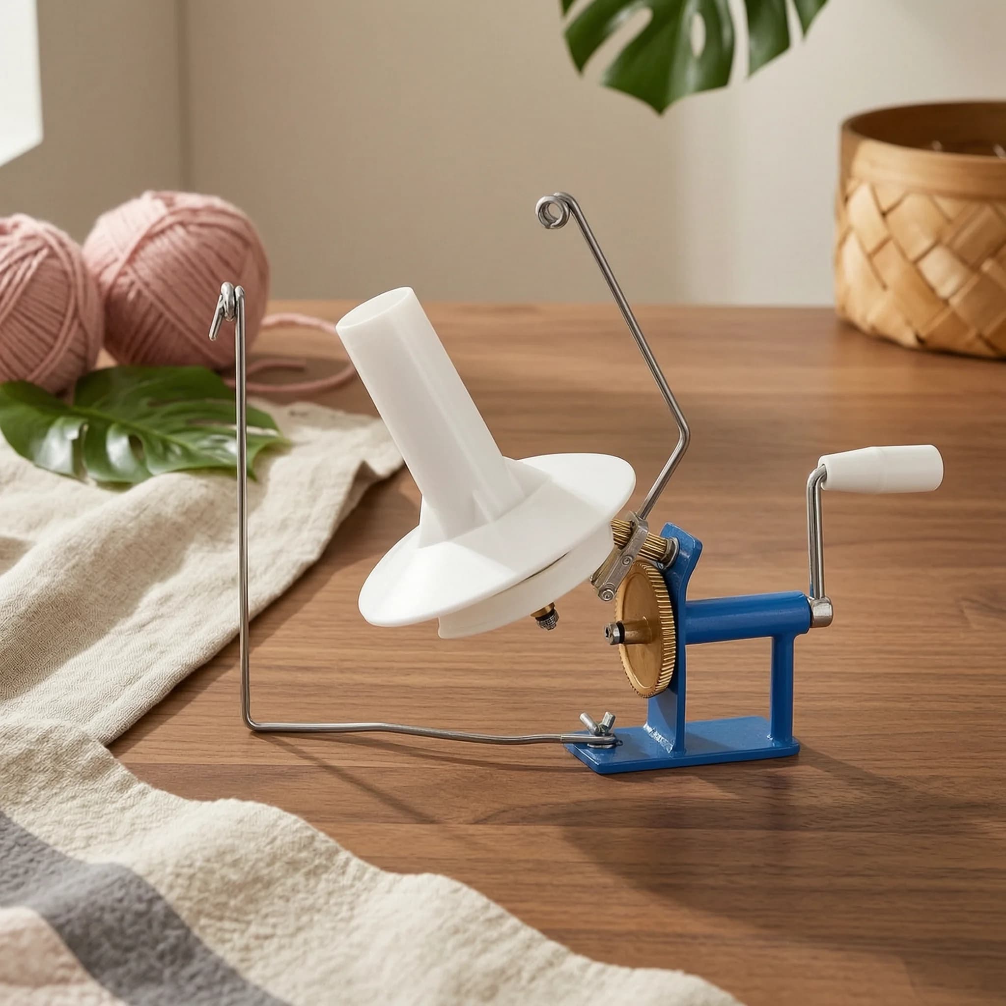 Easy to Install Long-Lasting Craft Tool Hand-Crank Yarn Winder Metal Table-Clamp Yarn Winder