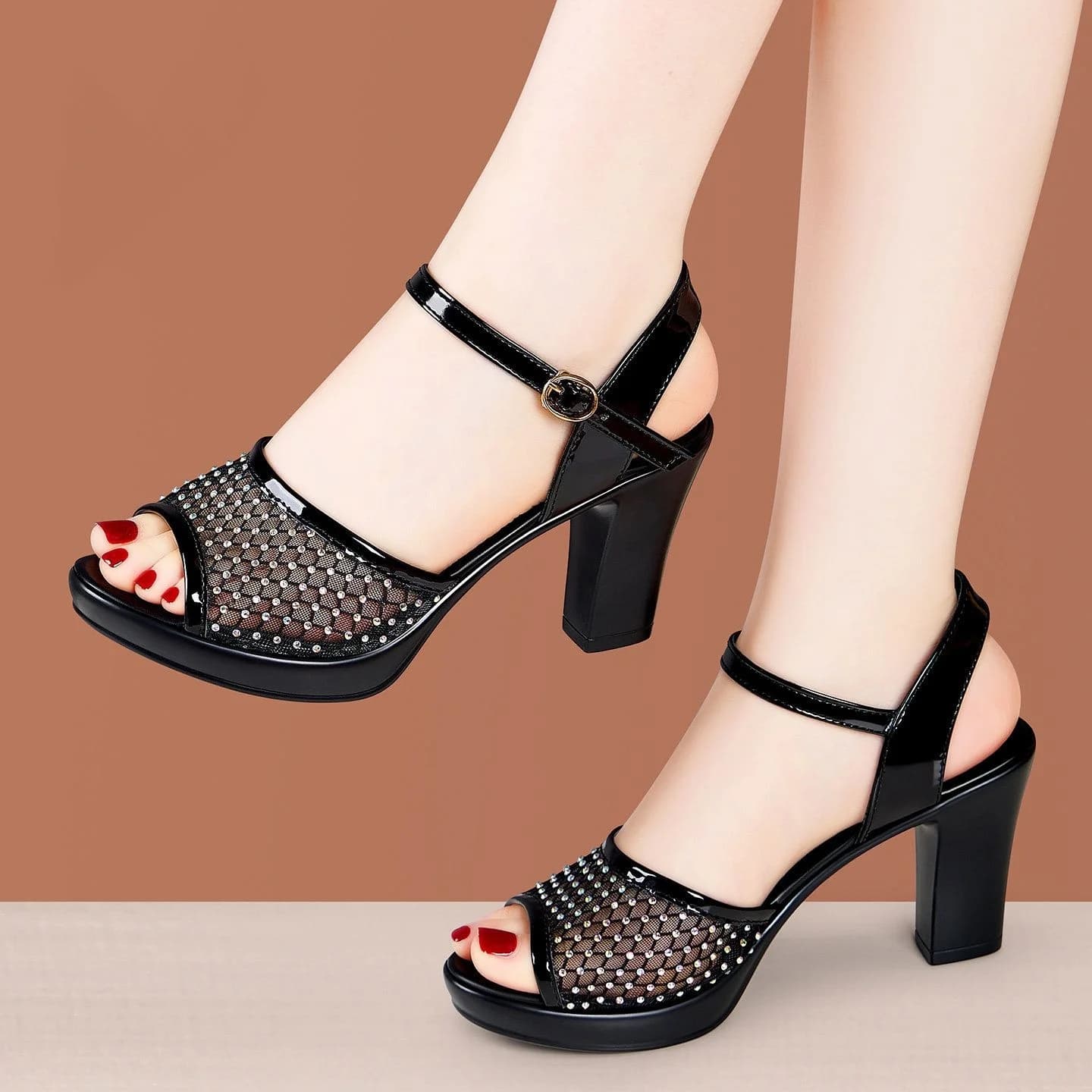 Sandali con plateau in pelle e rete eleganti e alla moda da 8,5 cm, con tacco a blocco, da donna, per l'ufficio e occasioni formali, Estate 2026