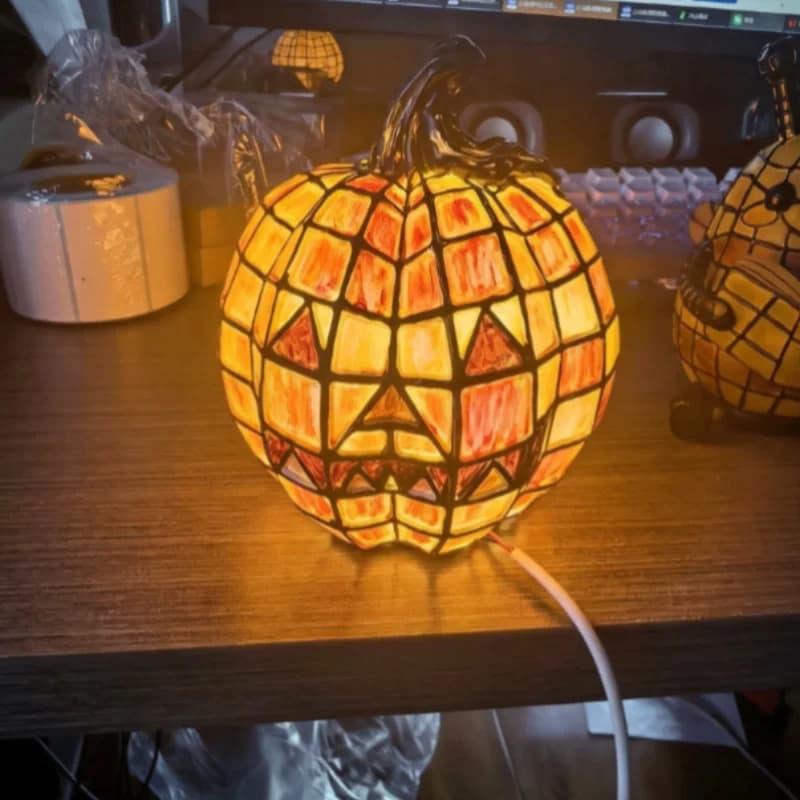 Tiffany Style Halloween Pumpkin Lamp USB Powered Tabletop Decor Stained Glass Spooky LED Night Light Ornament For Home Shelf Art