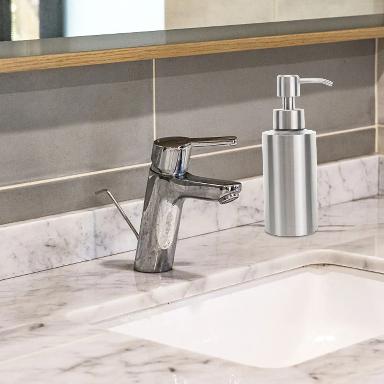 Dispenser di Sapone e Lozione in Acciaio Inox 304, Moderno Erogatore a Pompa per Bagno e Cucina, Bottiglia per Liquidi, Dispenser di Sapone da 220Ml