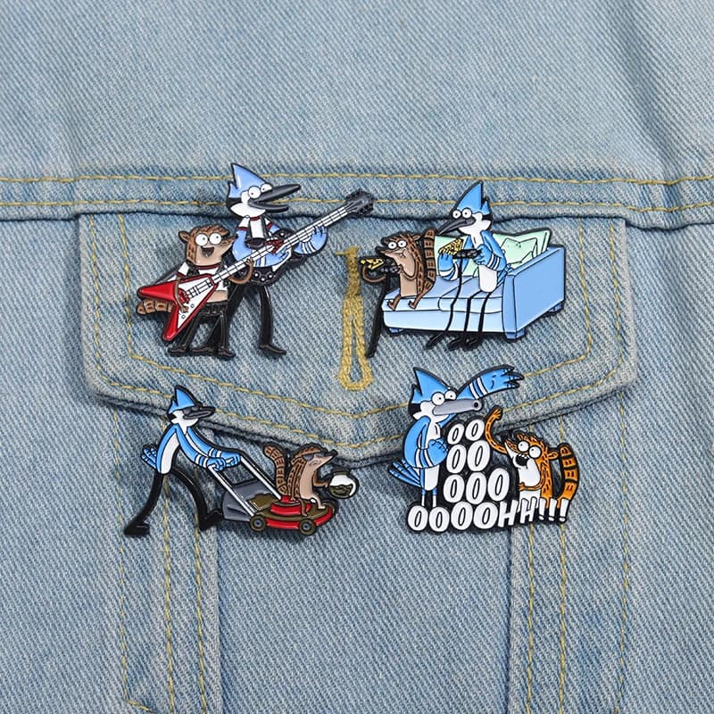 Personaggi del film anime Spille smaltate Spille personalizzate per vestire Halloween Distintivi da bavero Regalo di gioielli punk dei cartoni animati per gli amici