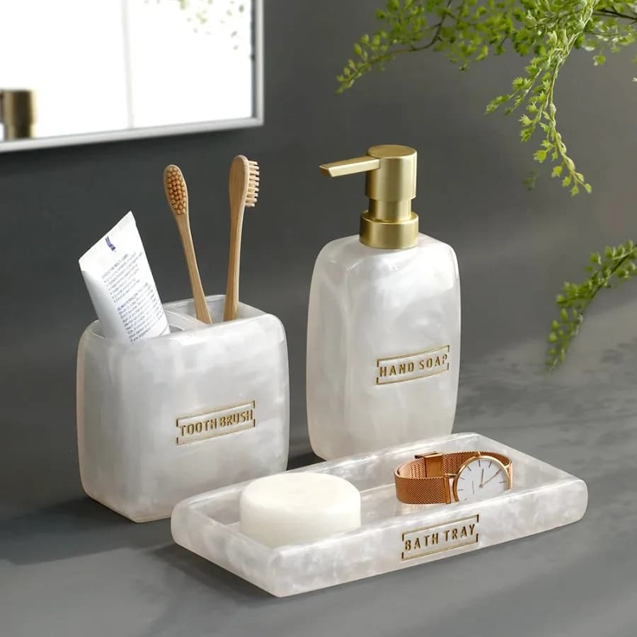 Set di Accessori da Bagno in Perla Bianca: Dispenser per Sapone Liquido, Portaspazzolini, Portasapone e Bicchiere per Dentifricio