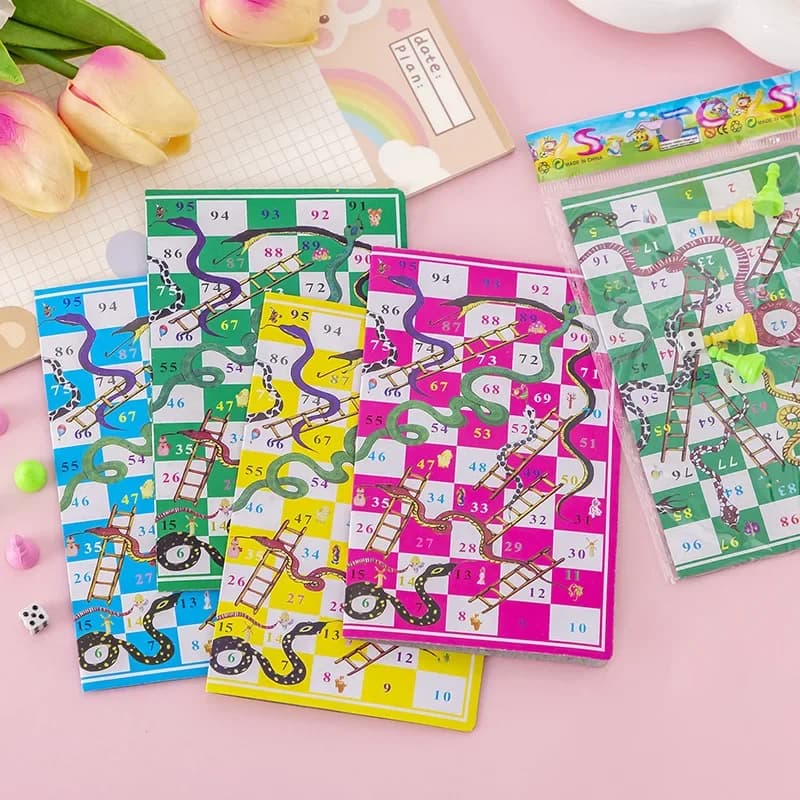 10 set colorato Mini Snake Ladder plastica Flight Chess Interactive Family Game Toy for Kids Birthday Party Favors Pinata Filler