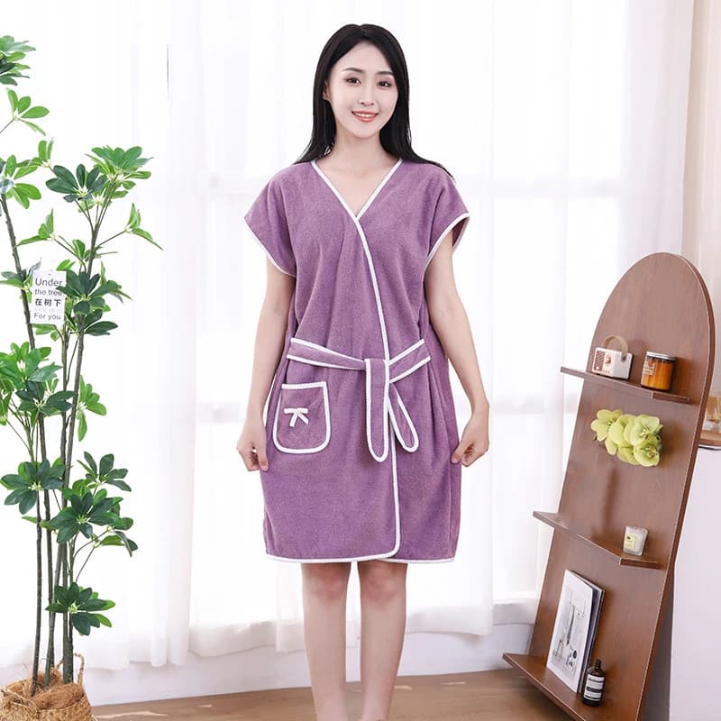 Women's wearable bathrobes Girls Fast drying Bathroom Beach Spa Bath Bathrobes Swimwear Super absorbent bathroom towel in microfiber