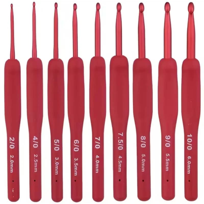 Set di 9 Uncinetti Rossi con Impugnatura Ergonomica per Mani Artritiche, Ferri da Maglia Extra Lunghi per Principianti e Strumento per Lavorare a Uncinetto