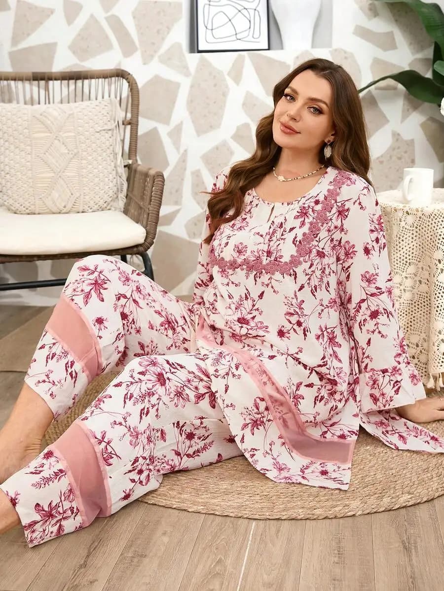 Floral Print Patchwork Semi-Sheer Mesh Flare Sleeve Plus Size Women Pajama Set