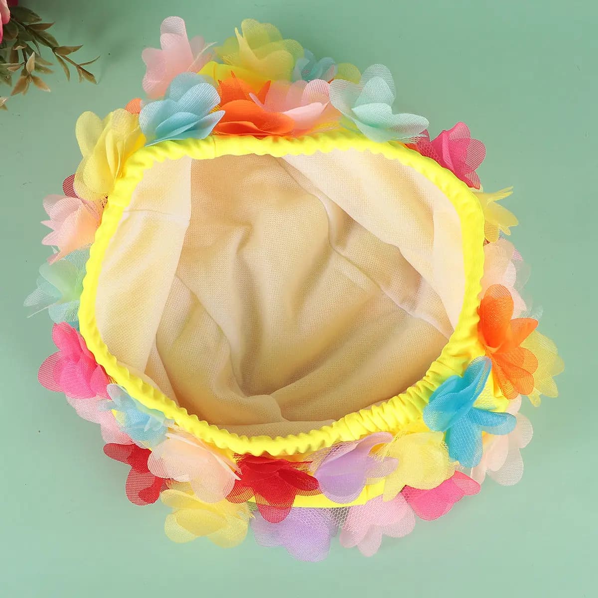 Cuffia da Nuoto per Donna con Fiore 3D, Leggera e Alla Moda, Protegge Capelli e Orecchie, Ideale per Piscina e Spiaggia, Regalo Estivo