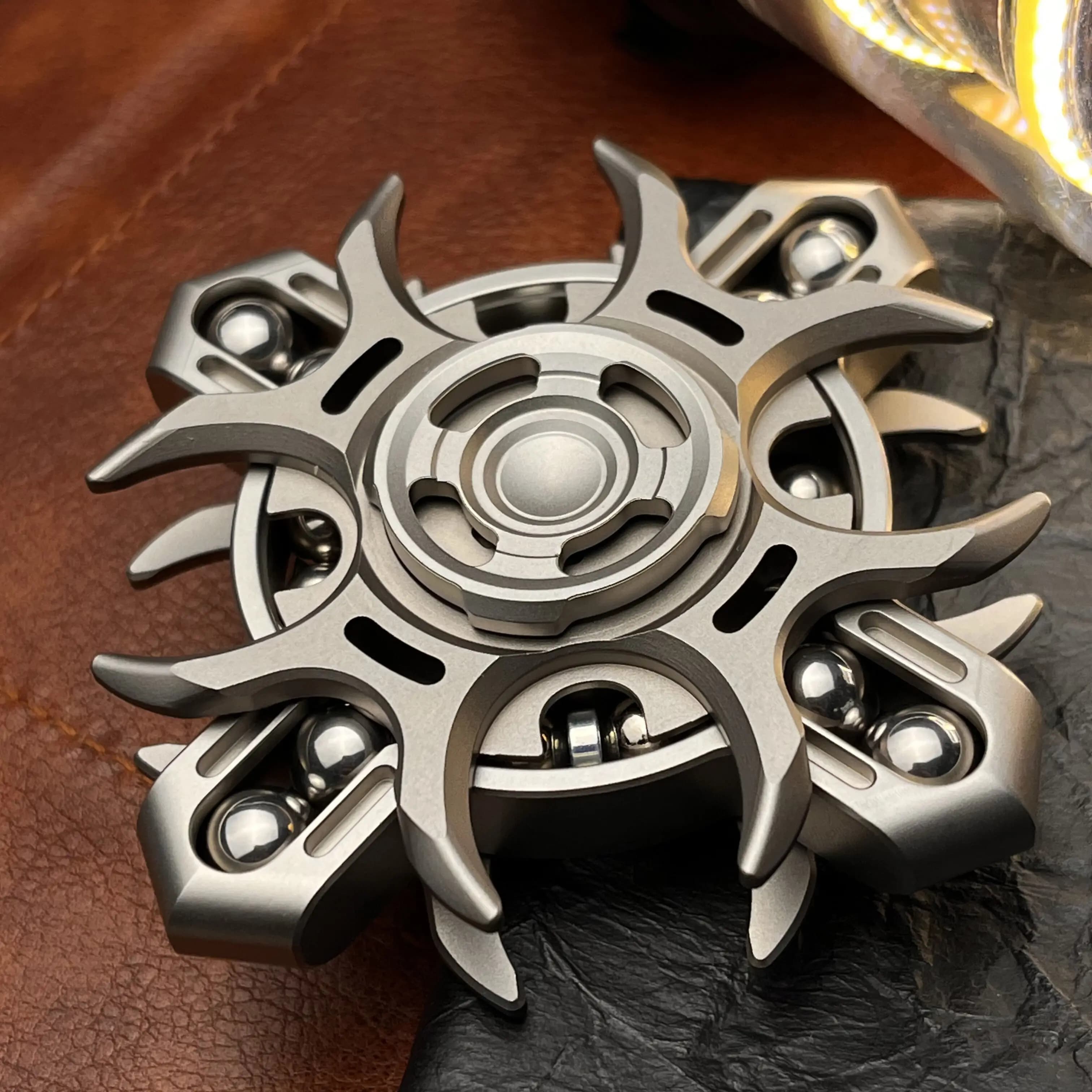 HalooPlayer Oracle Fidget Toy Slider, Spinner e Giocattolo Antistress per Ansia, in Metallo, Sensoriale per Autismo