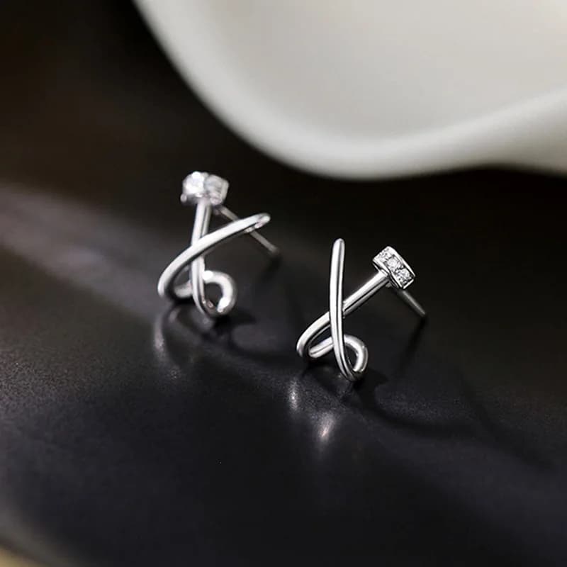 925 Sterling Silver X Stud Earrings for Women, 18K Gold Plated Hypoallergenic Cross Earrings Chic Jewelry Gift for Daily Wear