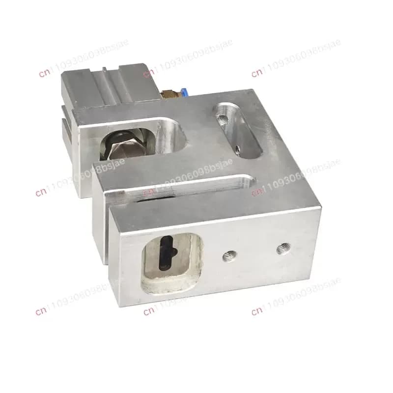 Bag Making Machine Butterfly Hole Pneumatic Hole Punch Card Head Bag Airplane Punching Machine Triangle Hanging