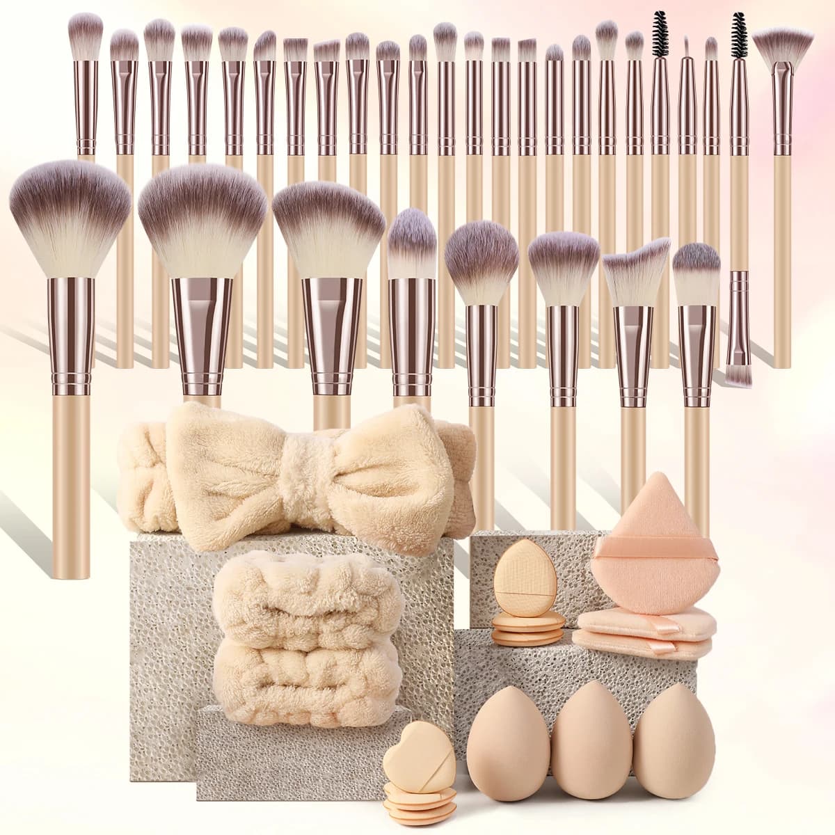 Complete Set of Tools for Make-up All-in-One Beige and Rose Gold from 47 Pieces, Synthetic Cosmetic Brushes Premium Soft, Assorted Beauty Sponges, Triangular Feathers, Plush Hair Bands, Daily Use and Travel Bracelets, for Application and Disbursing of the Fundtint on All Face