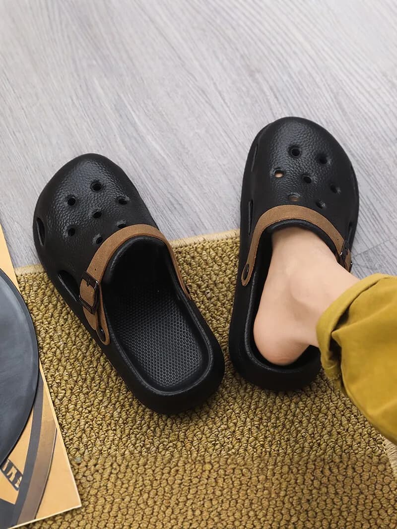Sandali da uomo 2026 nuovi estivi da esterno antiscivolo con fondo spesso, zoccoli comodi slip-on in EVA, casual