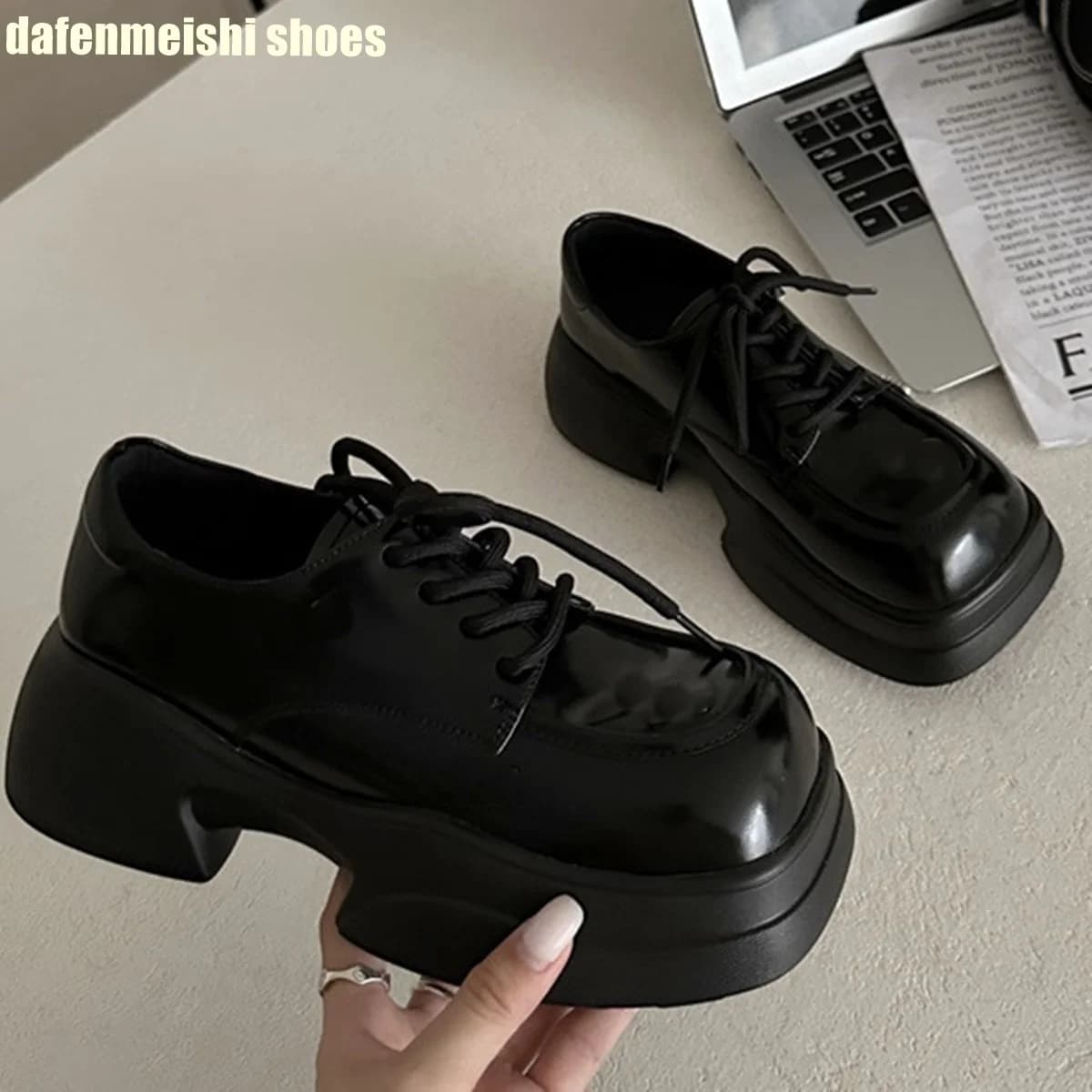 Mocassini da Donna con Punta Quadrata e Plateau, Nuova Collezione Estate 2026, Allacciati, Suola Spessa, Colori Misti, Scarpe alla Moda in Vera Pelle