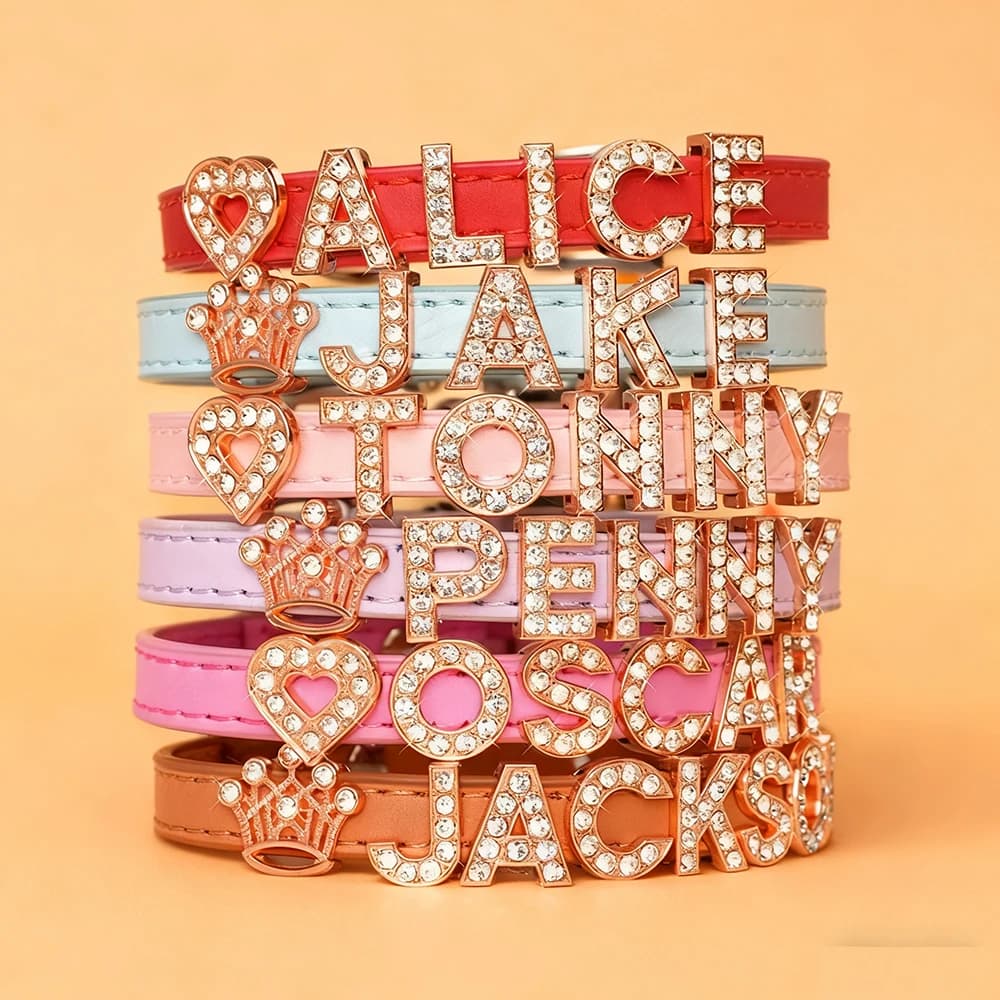 Collare personalizzato con nome per gatto Collari per cani con strass bling Nome gratuito Lettere Ciondoli Accessori per animali anti-smarrimento Rosa