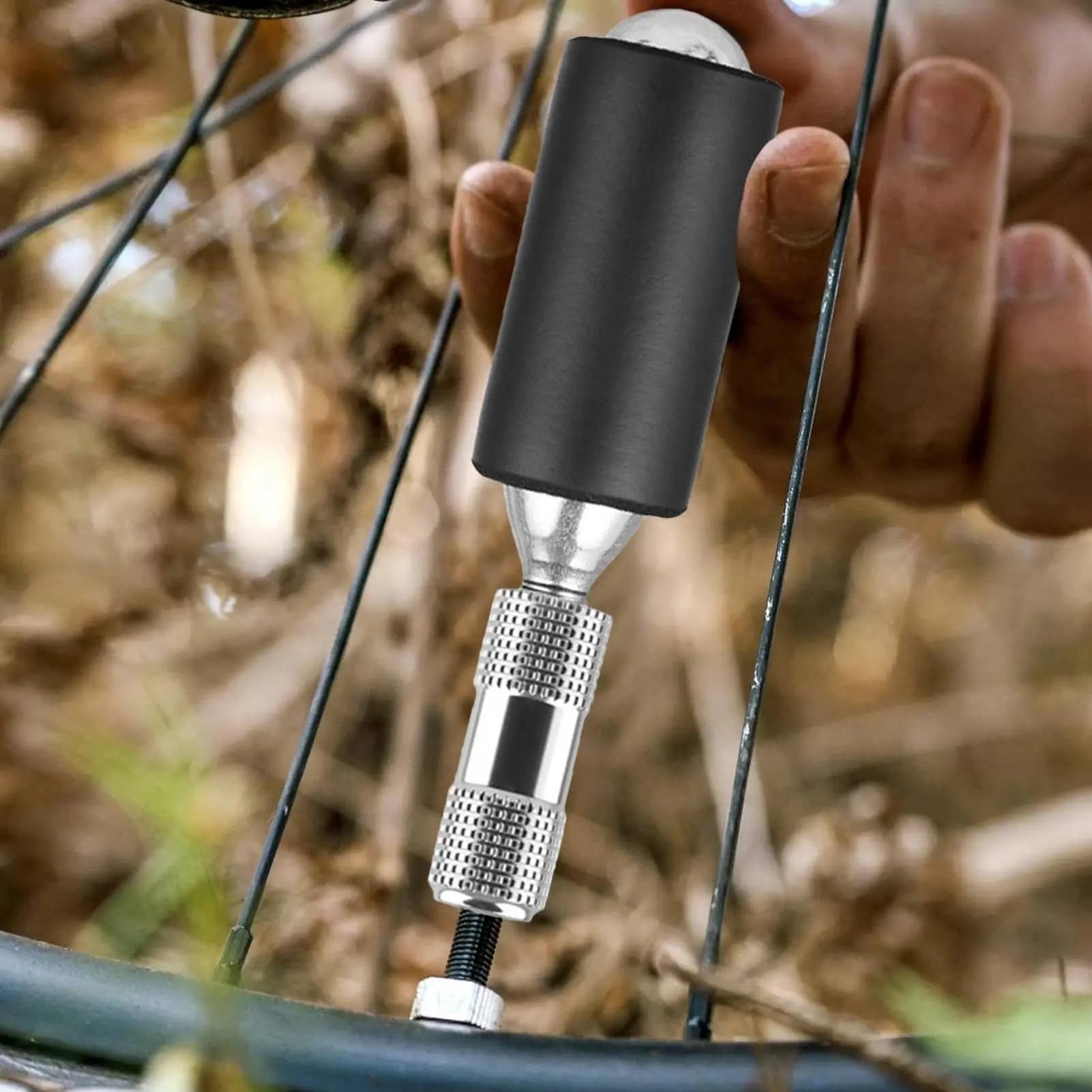 Gonfiatore per pneumatici per bici Pompa per gonfiaggio pneumatici per bici da strada Accessorio per gonfiaggio rapido con manicotto isolato per pendolarismo Gite in famiglia