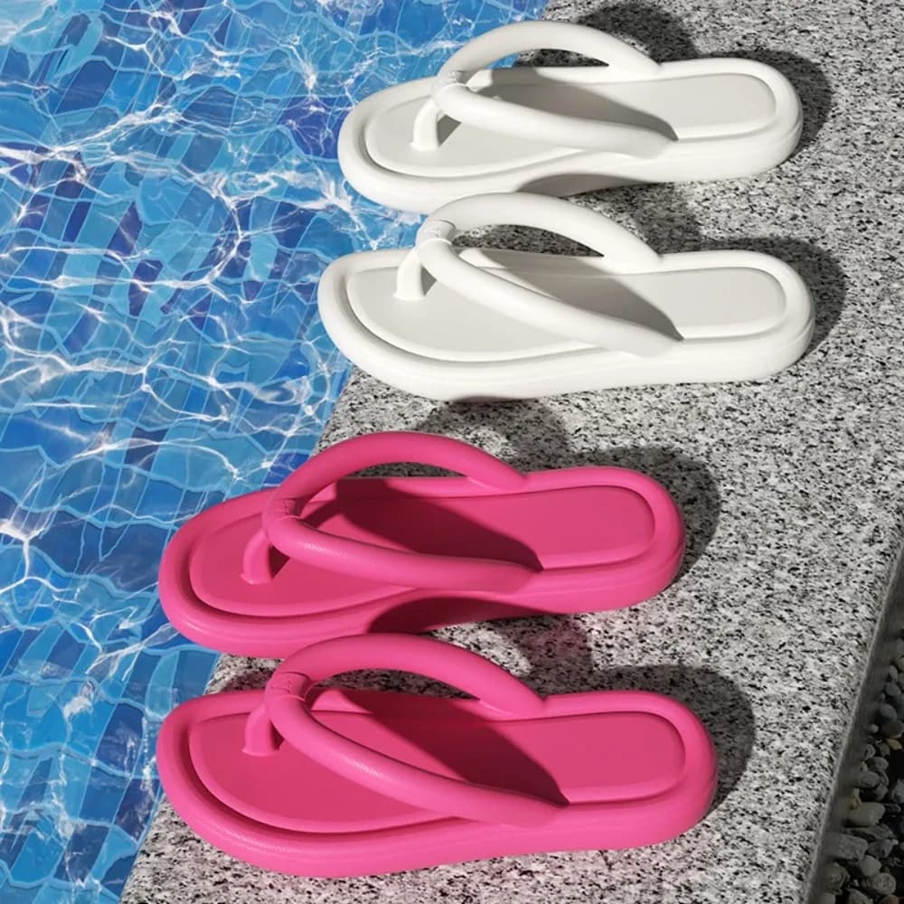 Nuove Ciabatte Estive 2026 Colorate, Morbide e Leggere, Antiscivolo, per Uomo e Donna, Sandali Piatti da Spiaggia per Esterni