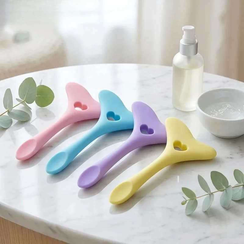 Reusable Silicone Eyeliner Mascara Lipstick Beauty Tool Eye Lash Applicator Shield Makeup Template