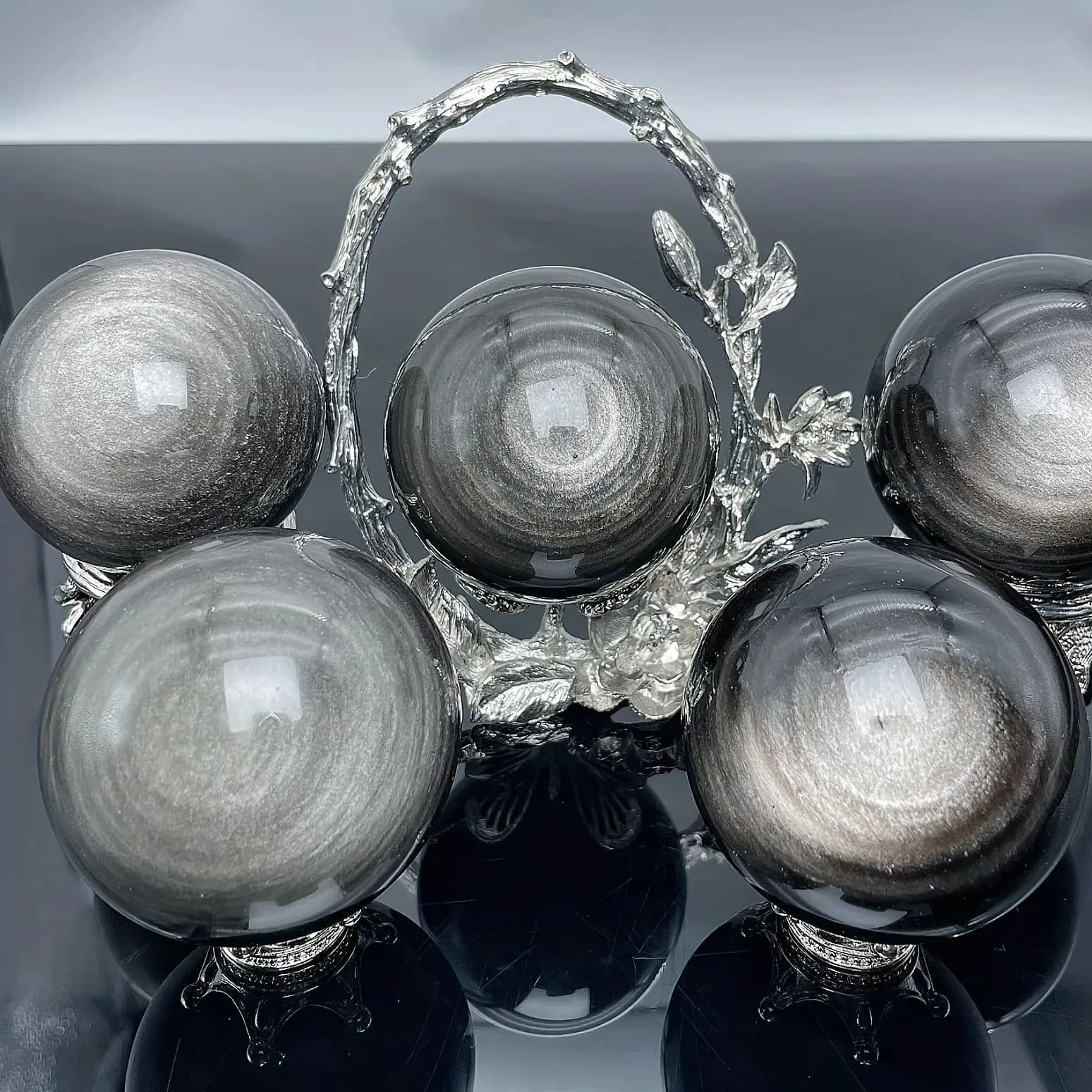 Sfera di cristallo naturale Ossidiana Sfera d'argento Sfera di ossidiana Terapia Divinazione Altare Stregoneria Energia Decorazione della casa
