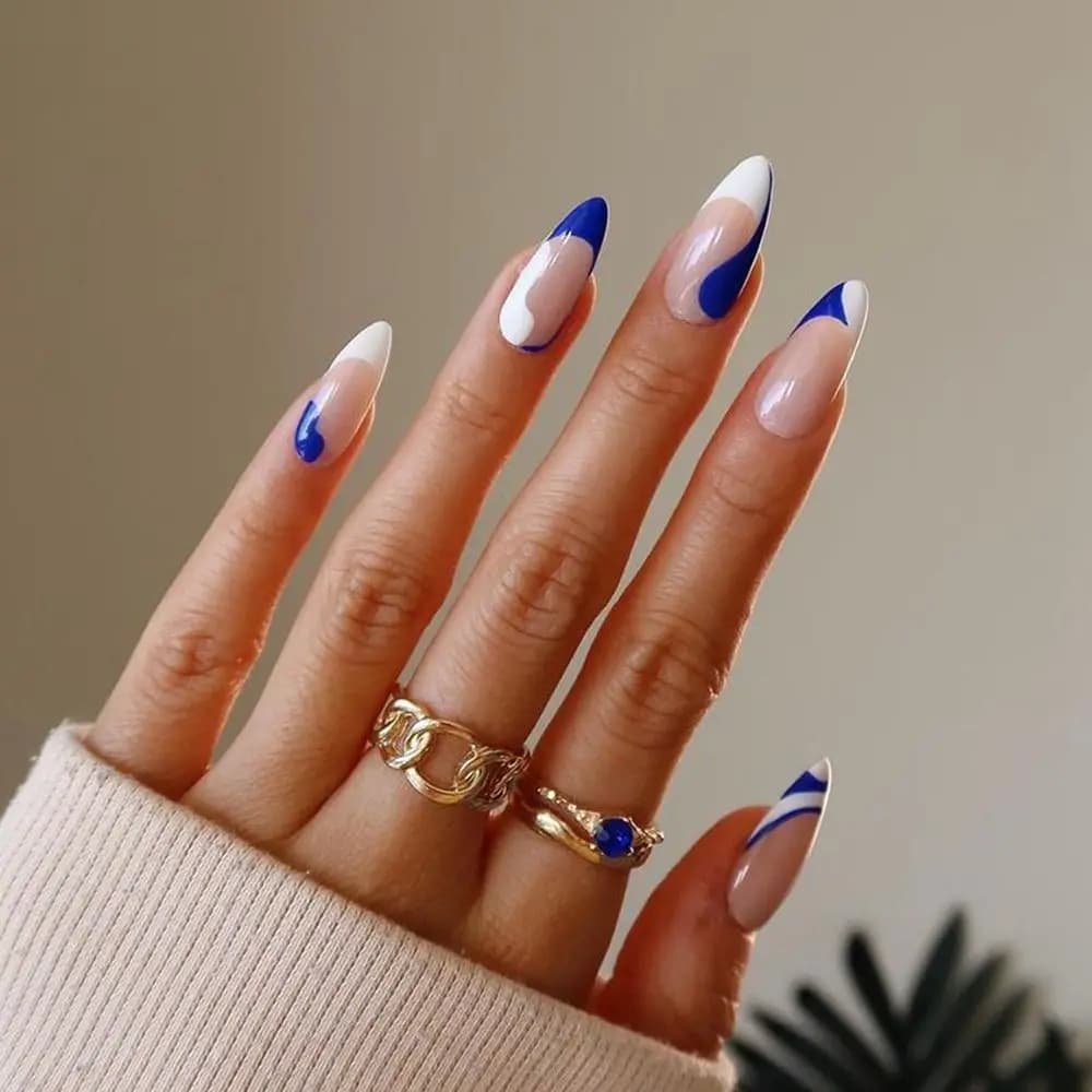 24 Pz/set Cielo Blu Nuvola Bianca Unghie Finte Colla FAI DA TE Manicure Modello di Design Unghie Finte Francese Stiletto Copertura Completa Unghie Artistiche Strumenti