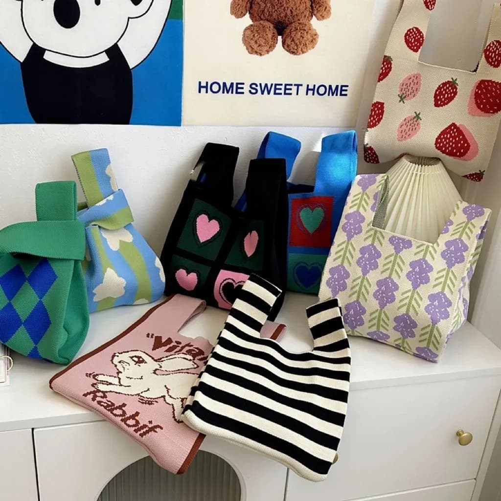 Borsa a tracolla riutilizzabile per studenti Borsa da donna piccola lavorata a maglia fatta a mano Borsa da polso casual Mini borsa tote shopper versatile Uso quotidiano