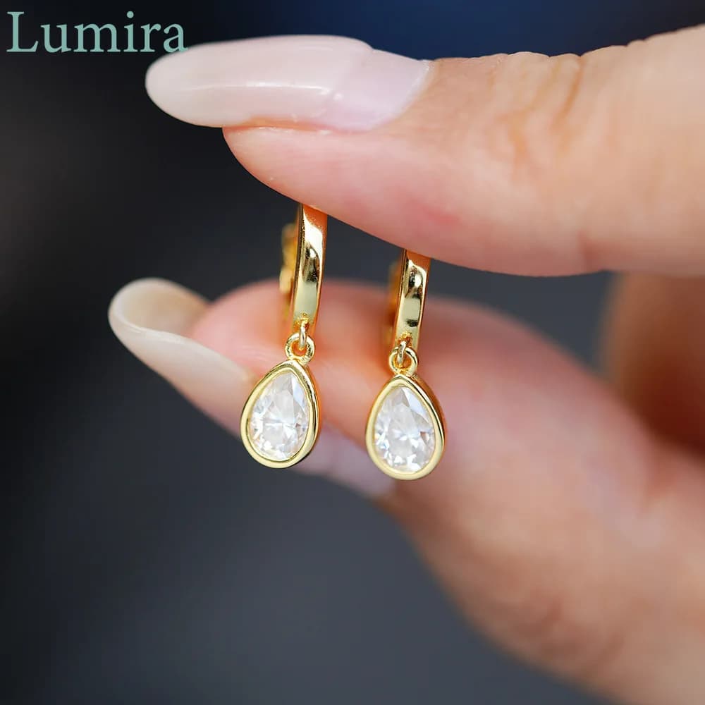 Lumia Elegant Women's Teardrop-Shaped 18K Gold Stud Earrings with Minimalist Moissanite Jewelry Valentine's Day Gift