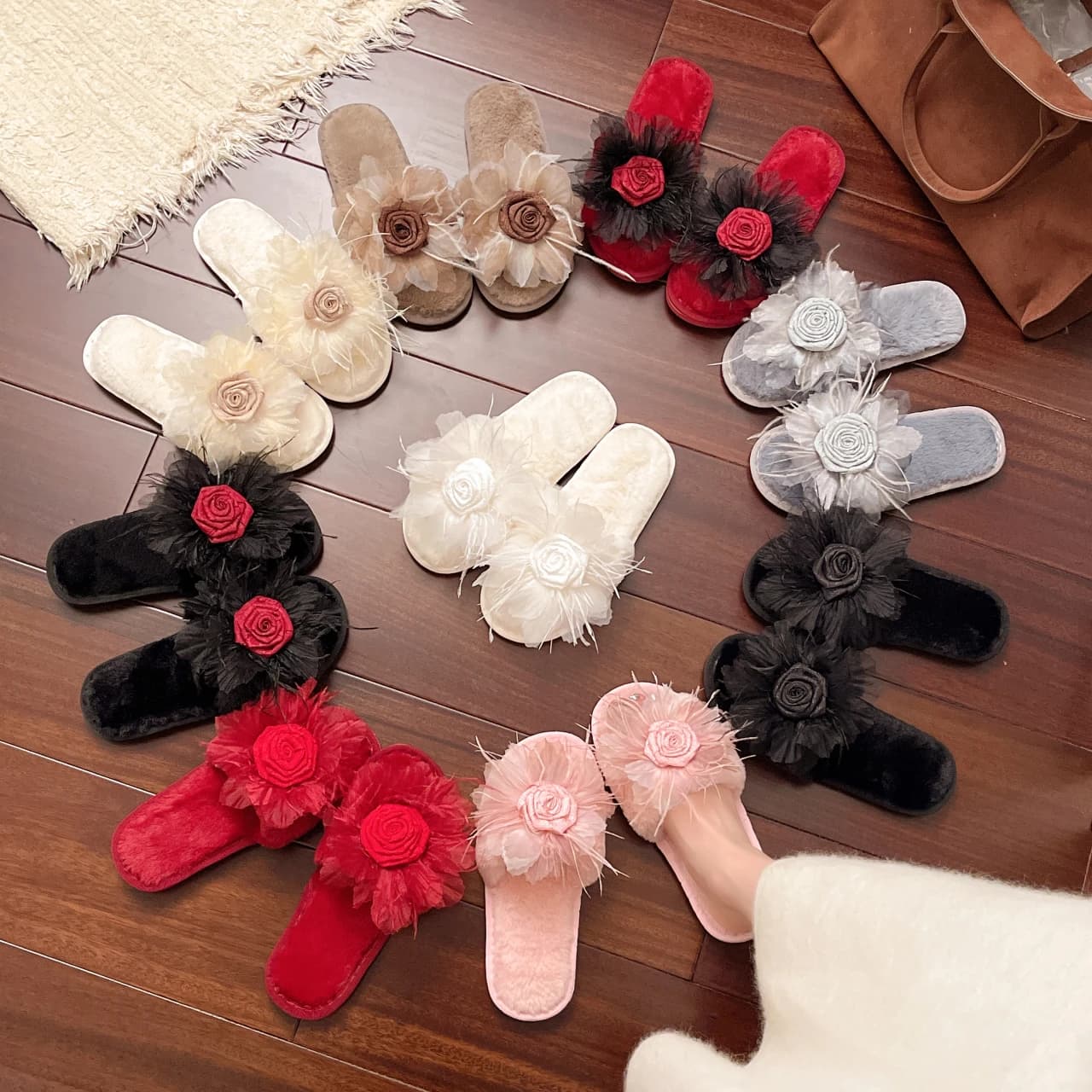 Fairy Style Multicolor Plush Cold-resistant Slippers Female Autumn and Winter Fashion Flowers Warm and Comfortable Flat Slippers