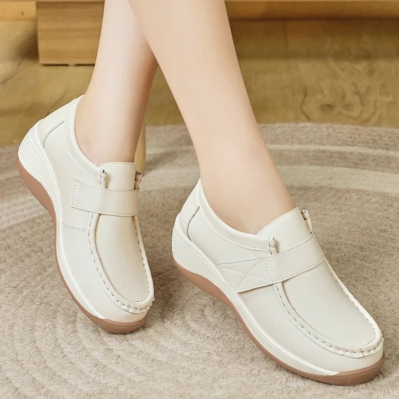 Scarpe da donna casual primaverili e autunnali, antiscivolo, a fascia singola, comode per la mamma.