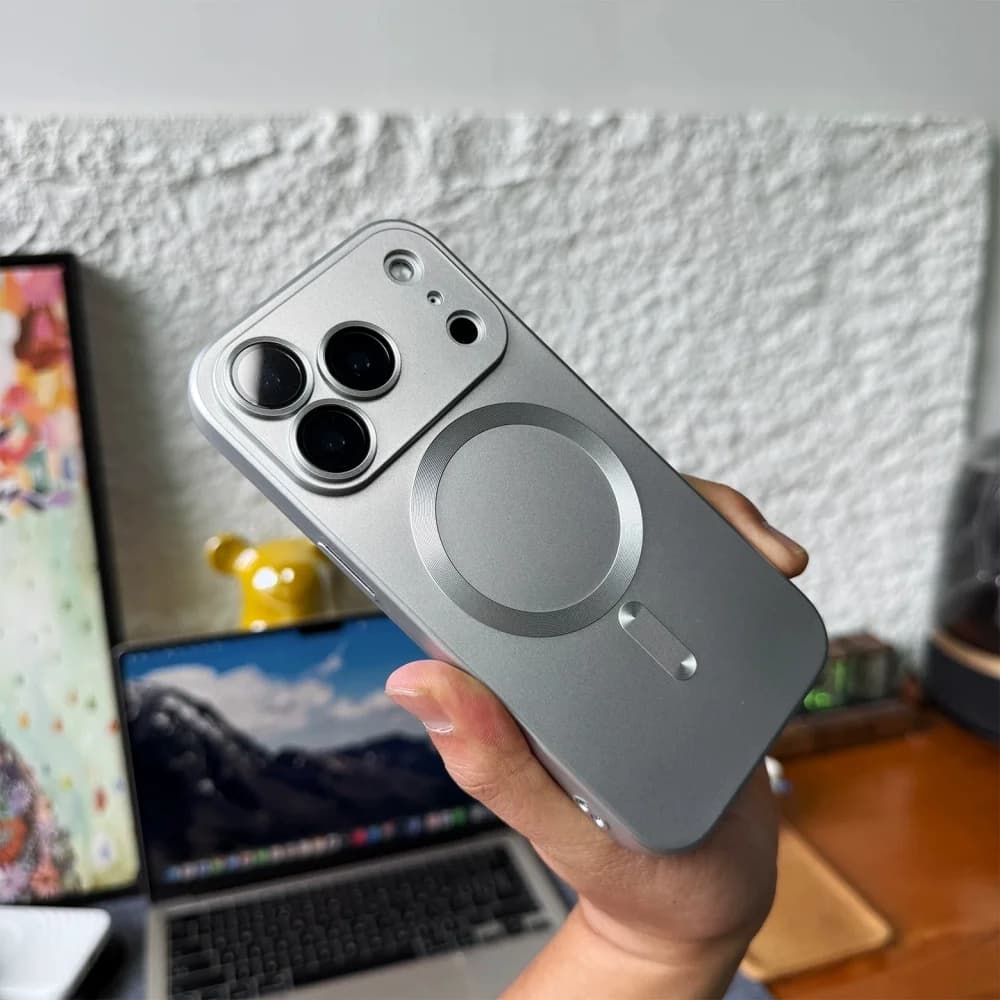 Custodia per telefono Magsafe in TPU morbido con vernice metallica di lusso per iPhone 17 Pro Max 17E Air 16 15 14 13 Pro Max, cover sottile con protezione completa della fotocamera