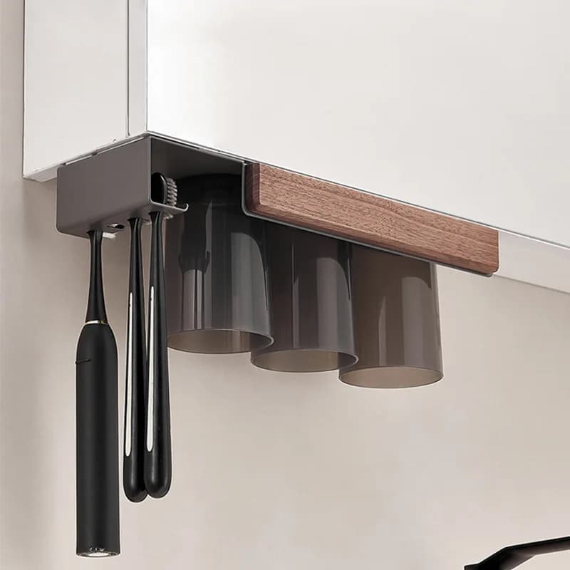 Portaspazzolini, mobiletto a specchio, bicchiere per collutorio con attacco magnetico, portaspazzolini elettrici, portaoggetti per apparecchi dentali