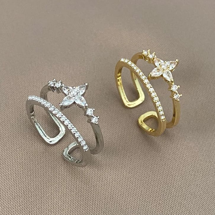 Anello da Donna in Argento Puro con Doppio Strato di Zirconi a Forma di Stella, Gioiello Minimalista Elegante e Raffinato, Accessorio di Lusso Leggero