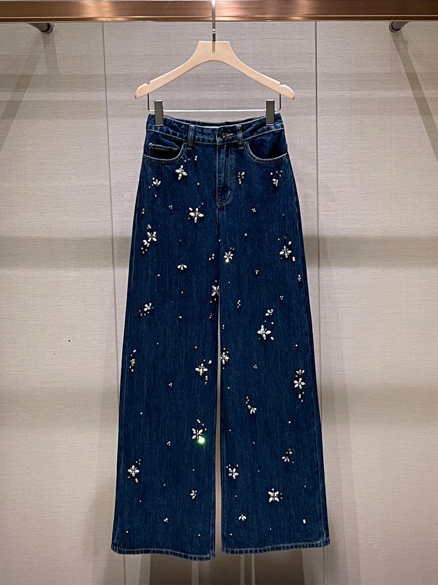 Jeans a Vita Alta da Donna, Nuovo Stile Autunnale con Diamanti e Fiori, Pantaloni Lunghi Blu a Gamba Dritta, Lavorazione Artigianale, Effetto Snellente
