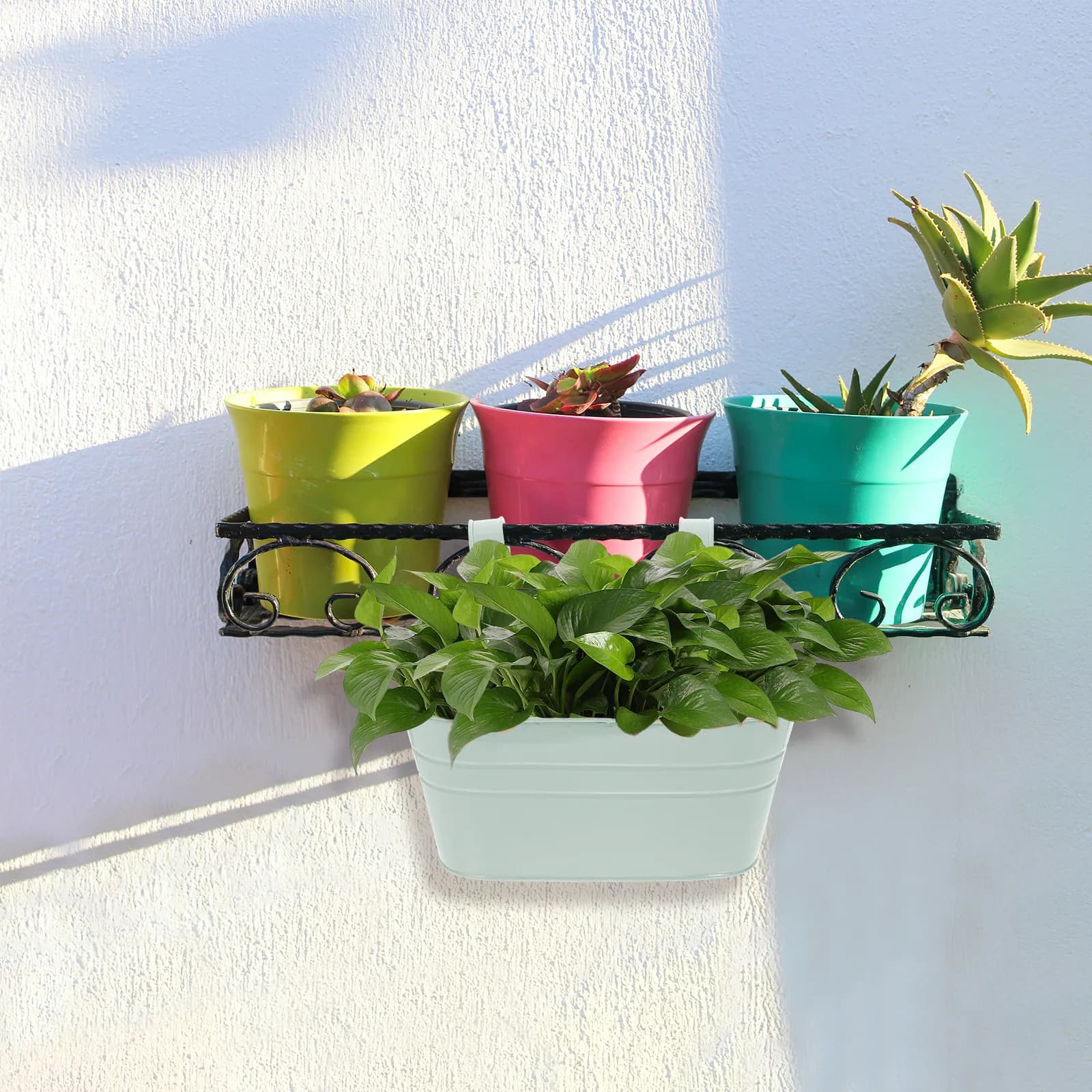 Hanging Plant Pots Wall Planters Vintage Flower Vase for Fence Barrel Basket Hook