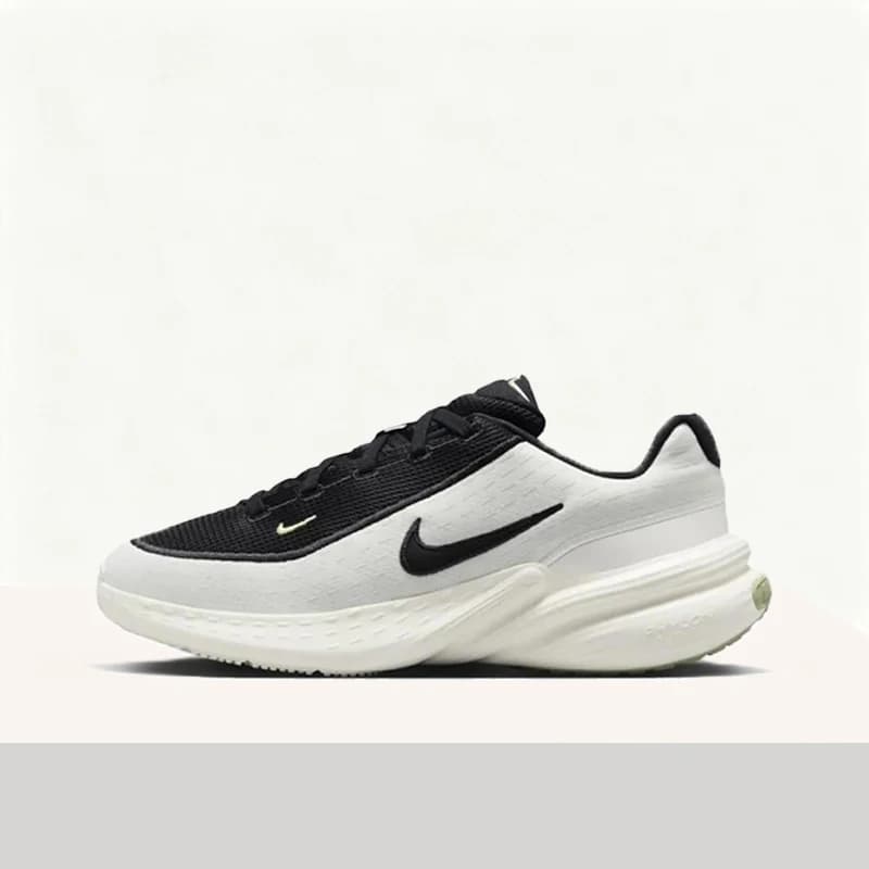 Nike Uplift SC Scarpe da corsa casual basse alla moda, comode e traspiranti da donna in bianco e nero IB2766-100