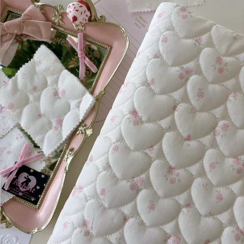 Tessuto per camicia pigiama con abito a cuore rosa floreale in tessuto di cotone poliestere da 140 cm * 50 cm