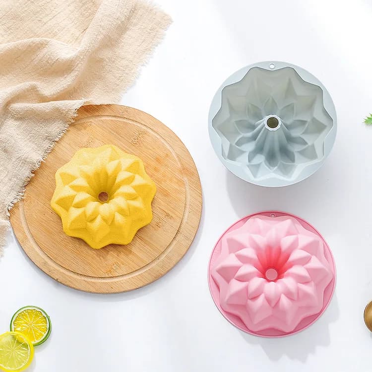 Stampo in silicone a forma di fiore da 6 pollici, stampo per dolci, stampo per torte chiffon, stampo per pane.