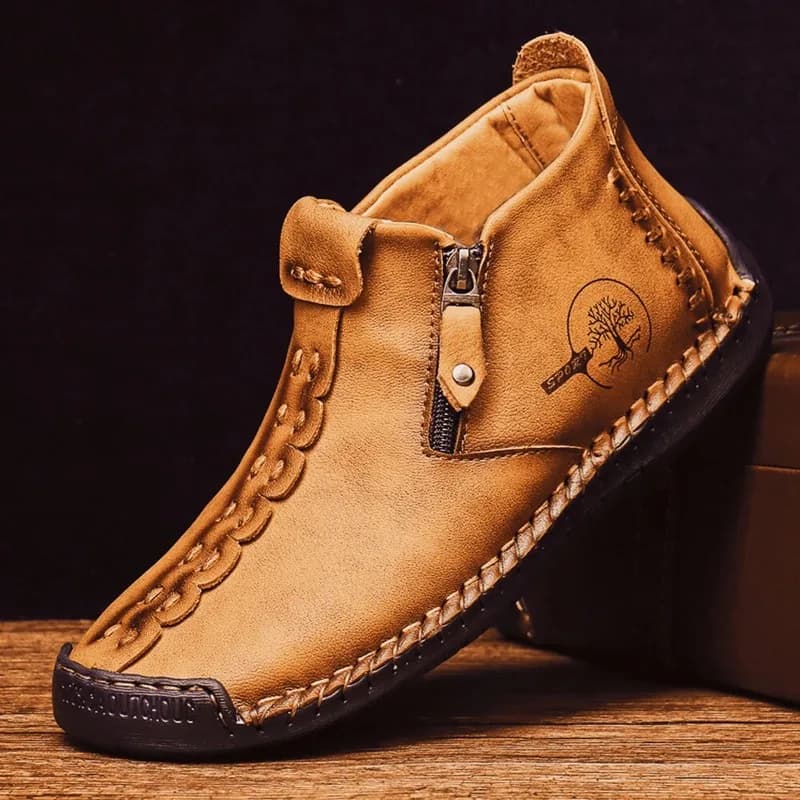 2026 Nuovo stile mocassini comodi moda stile etnico scarpe casual slip-on da uomo stivali traspiranti primaverili stivaletti taglie forti