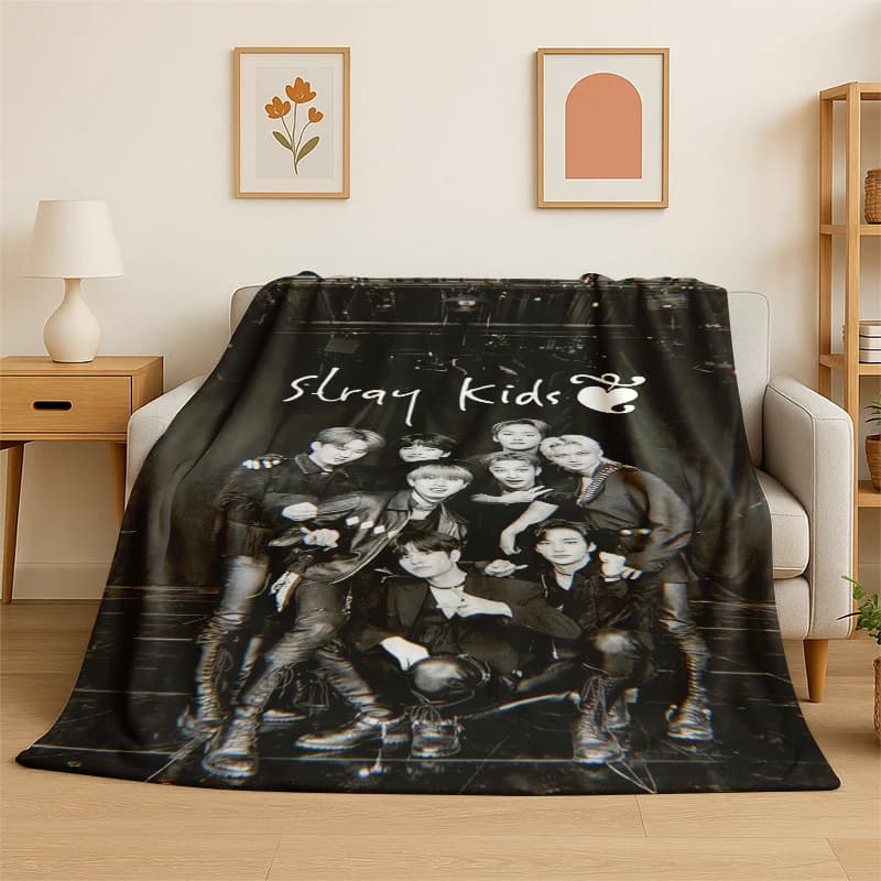 Coperta in flanella Kpop Stray Kids Music Star, morbida e calda, per camera da letto, soggiorno, letto, viaggi, campeggio, picnic, regalo