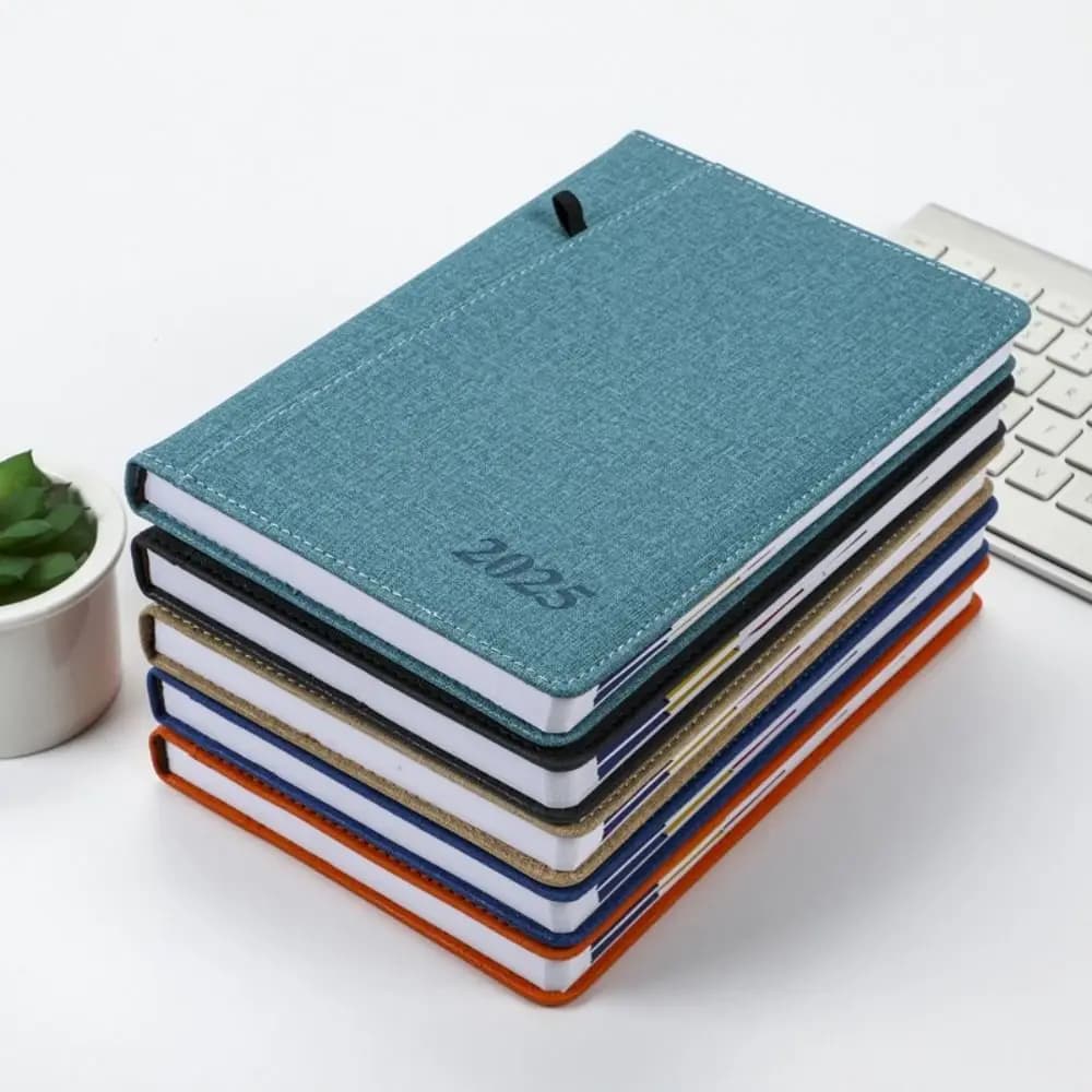 Agenda Planner A5 2025 con Copertina Morbida in PU, 156 Pagine, Quaderno Creativo e Durevole per 12 Mesi