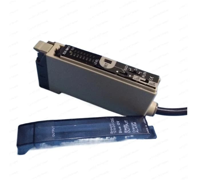 Disponibile 1 PC Nuovo sensore interruttore fotoelettrico PLC E3X-NH41 in scatola Spedizione veloce E3X-NH41